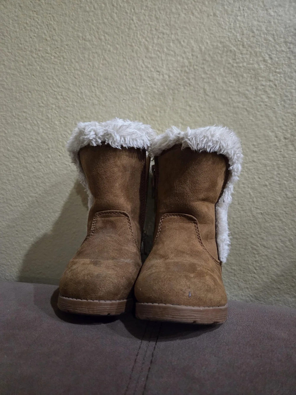 Kids Brown Faux-Suede Winter Boots with White Faux-Fur Trim